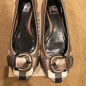 Burberry flats